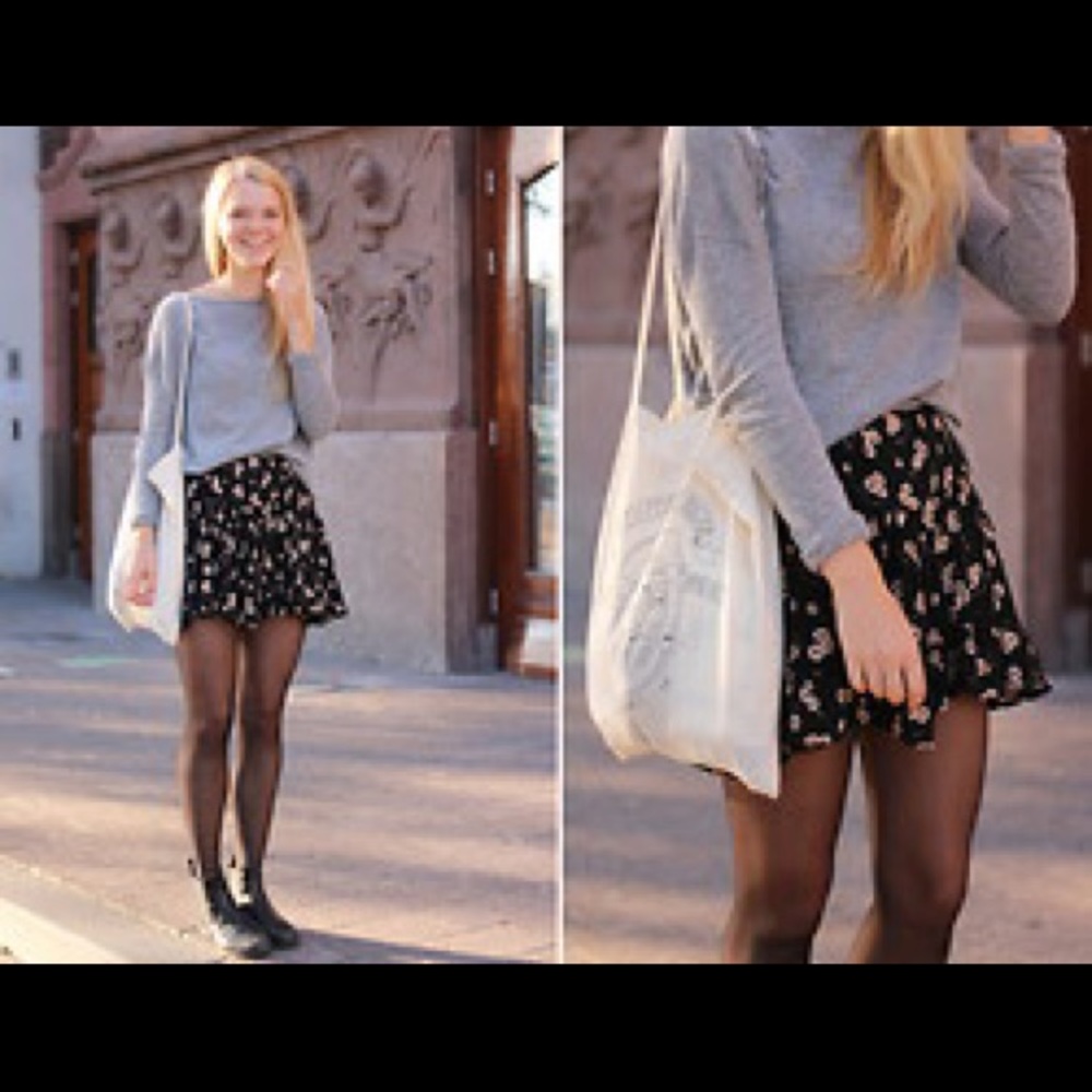 Brandy Melville Ditzy Floral Ruffle Low Back Dress - Picture 13 of 16